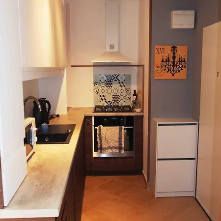 6 Apartment